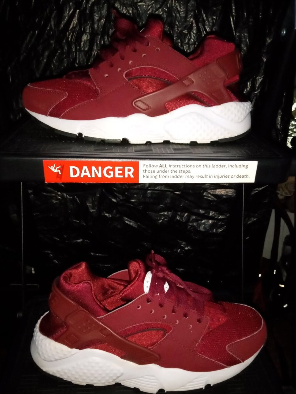 Nike Huarache Red/Burgundy GS 6.5Y